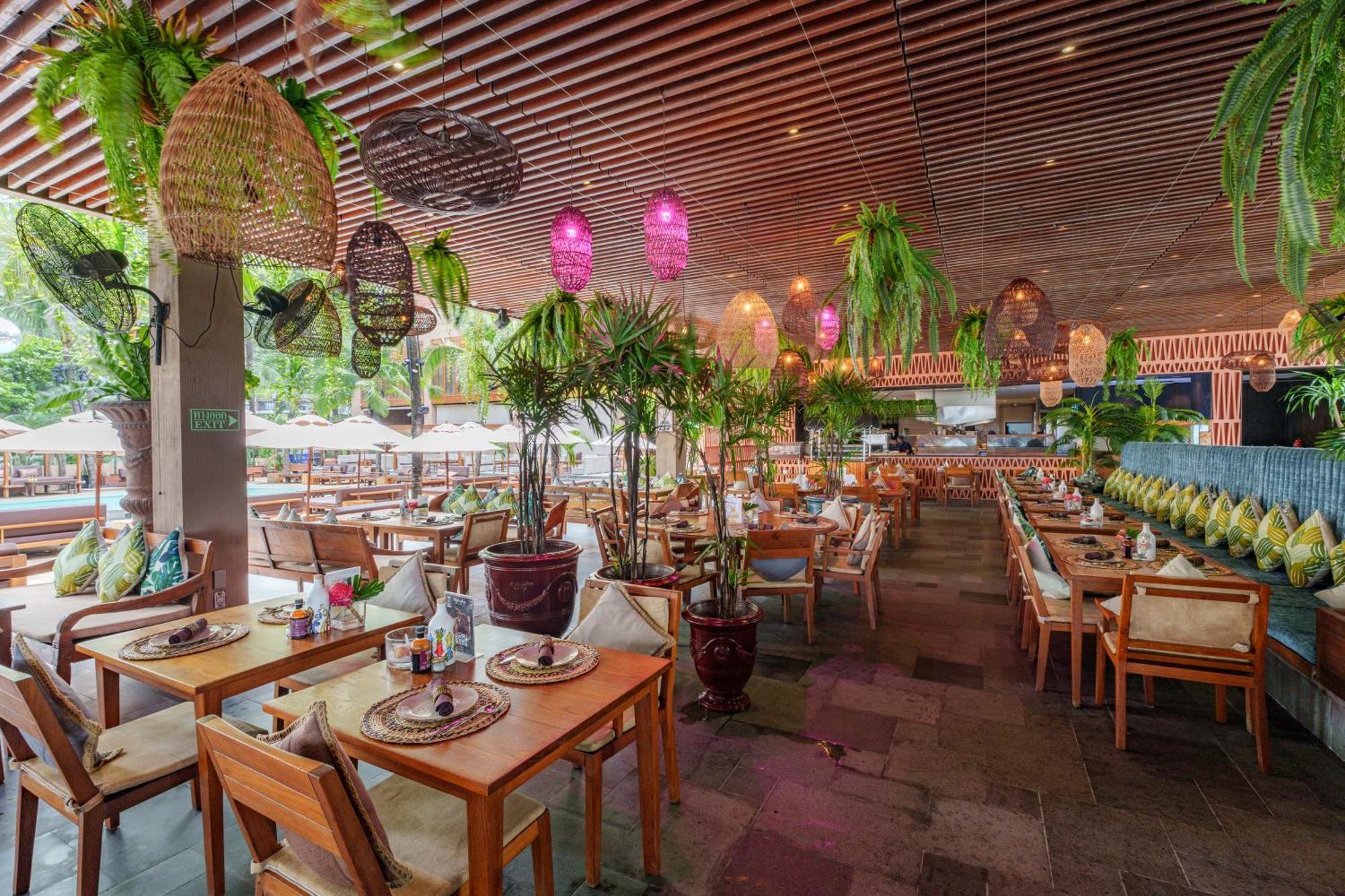 Cafe Del Mar Phuket - Suite & Penthouse Kamala Beach Esterno foto