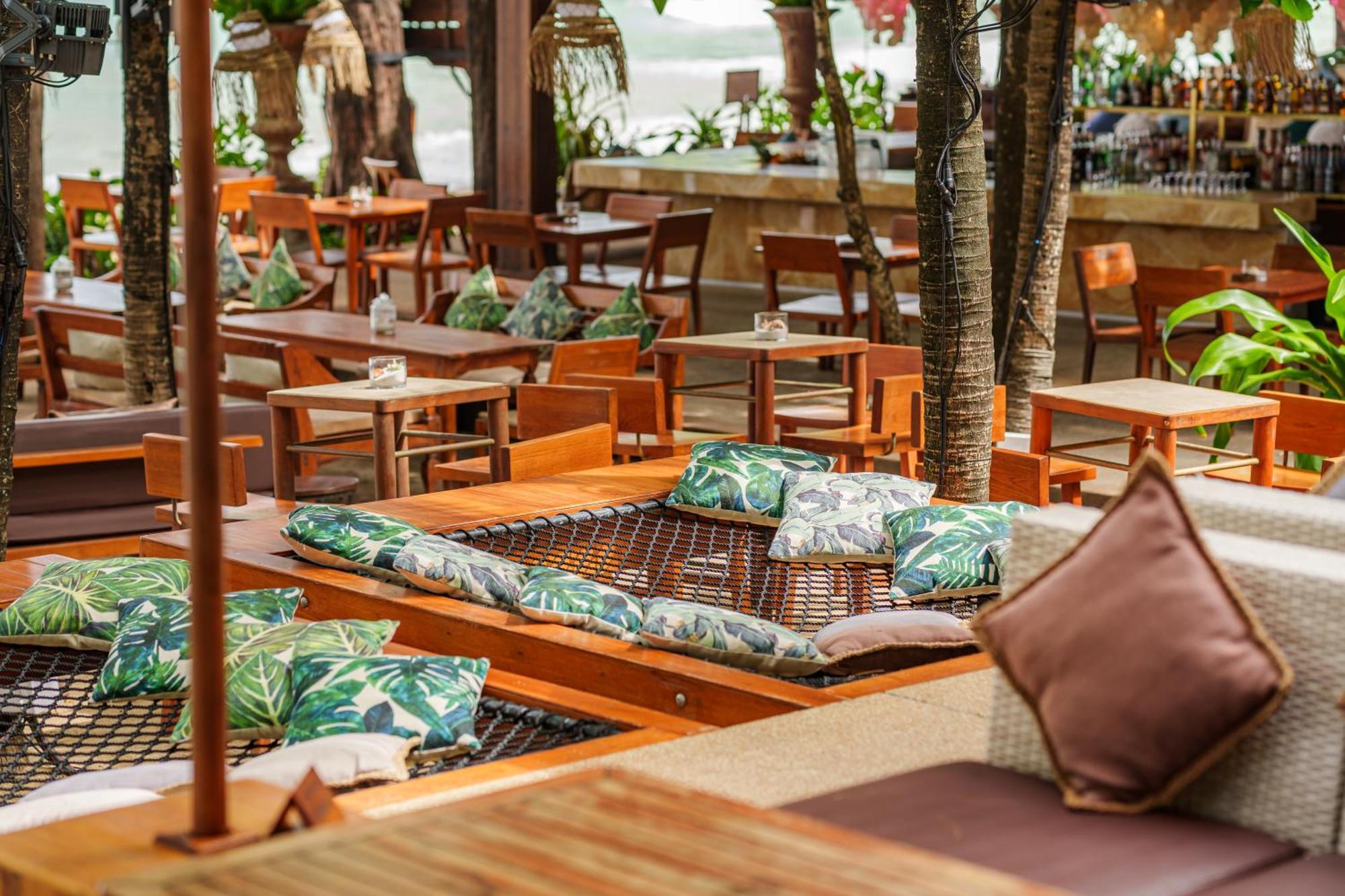 Cafe Del Mar Phuket - Suite & Penthouse Kamala Beach Esterno foto