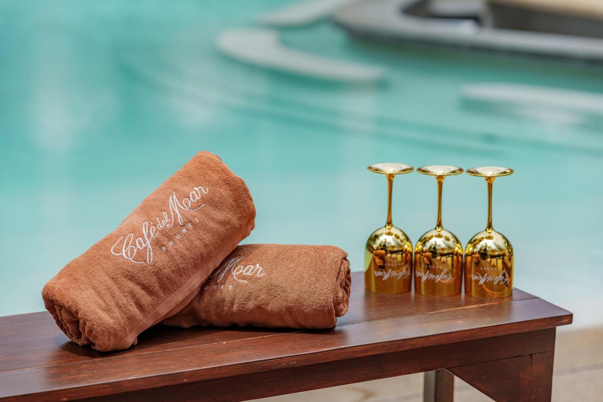 Cafe Del Mar Phuket - Suite & Penthouse Kamala Beach Esterno foto