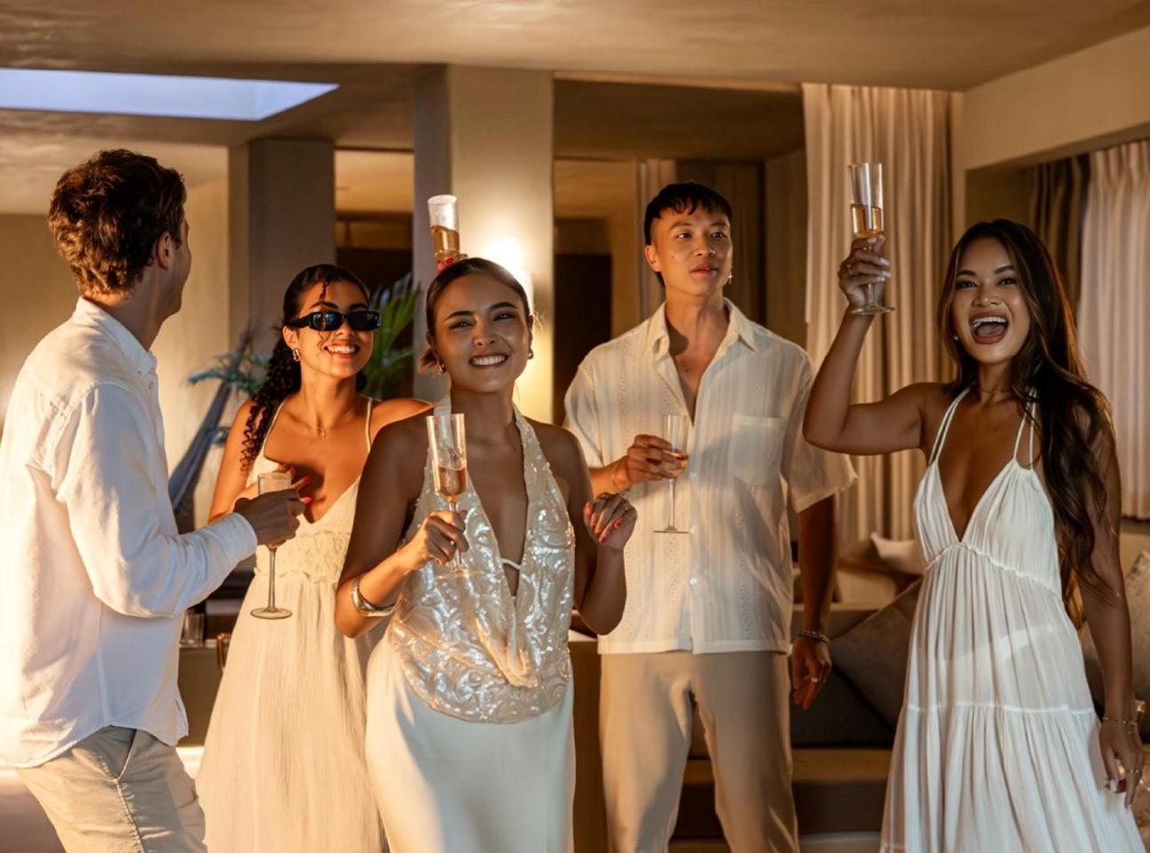 Cafe Del Mar Phuket - Suite & Penthouse Kamala Beach Esterno foto
